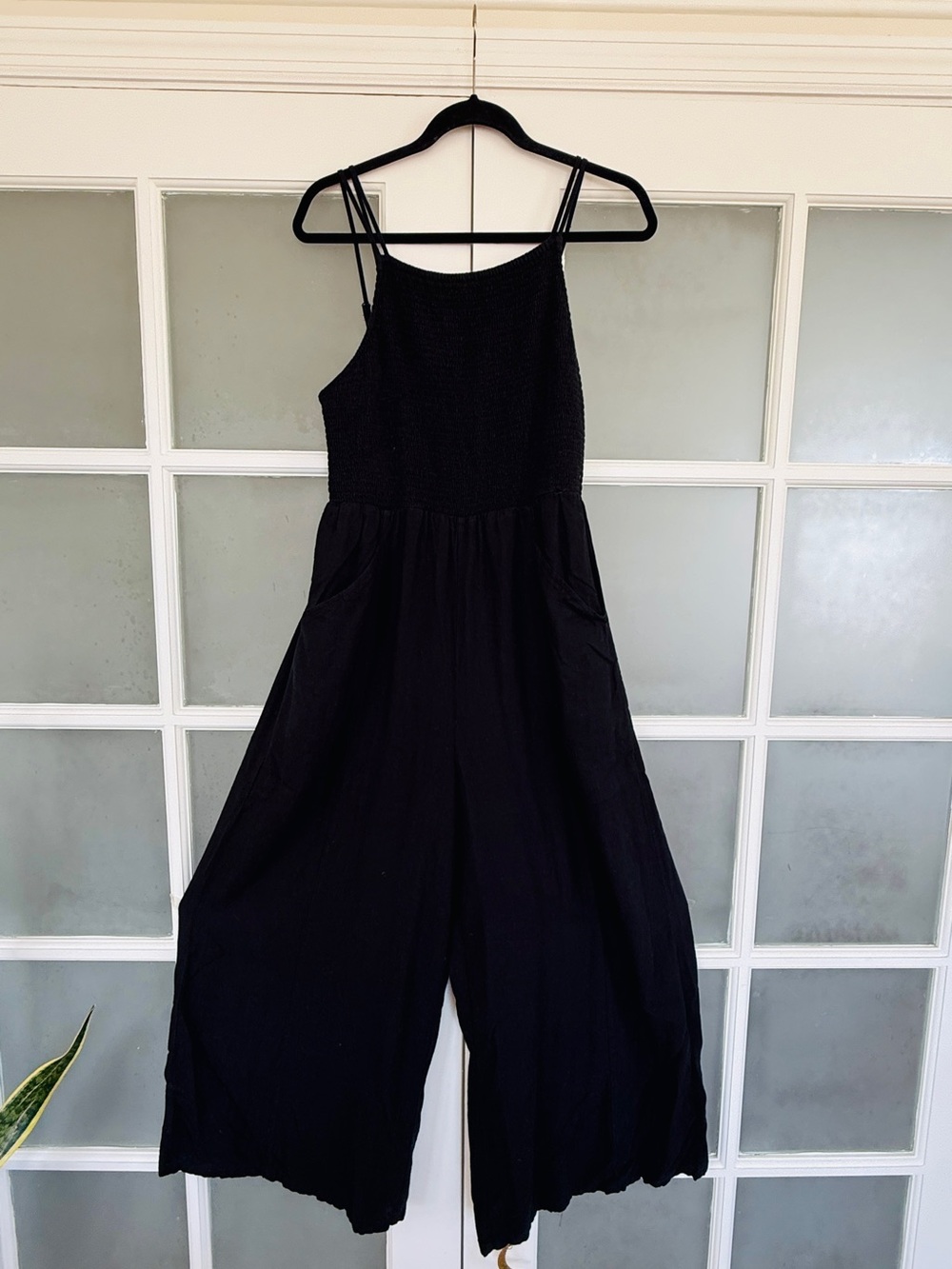 American Eagle Black Smocked Wide Leg Jumpsuit | Sleeveless | Pockets | Large
